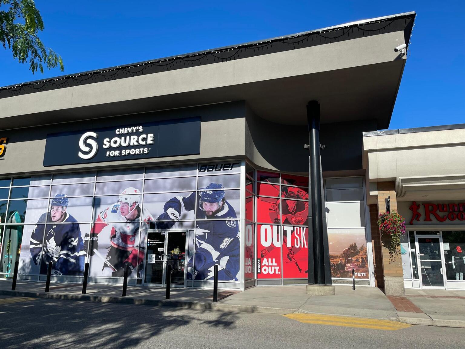 About Chevy's Source for Sports